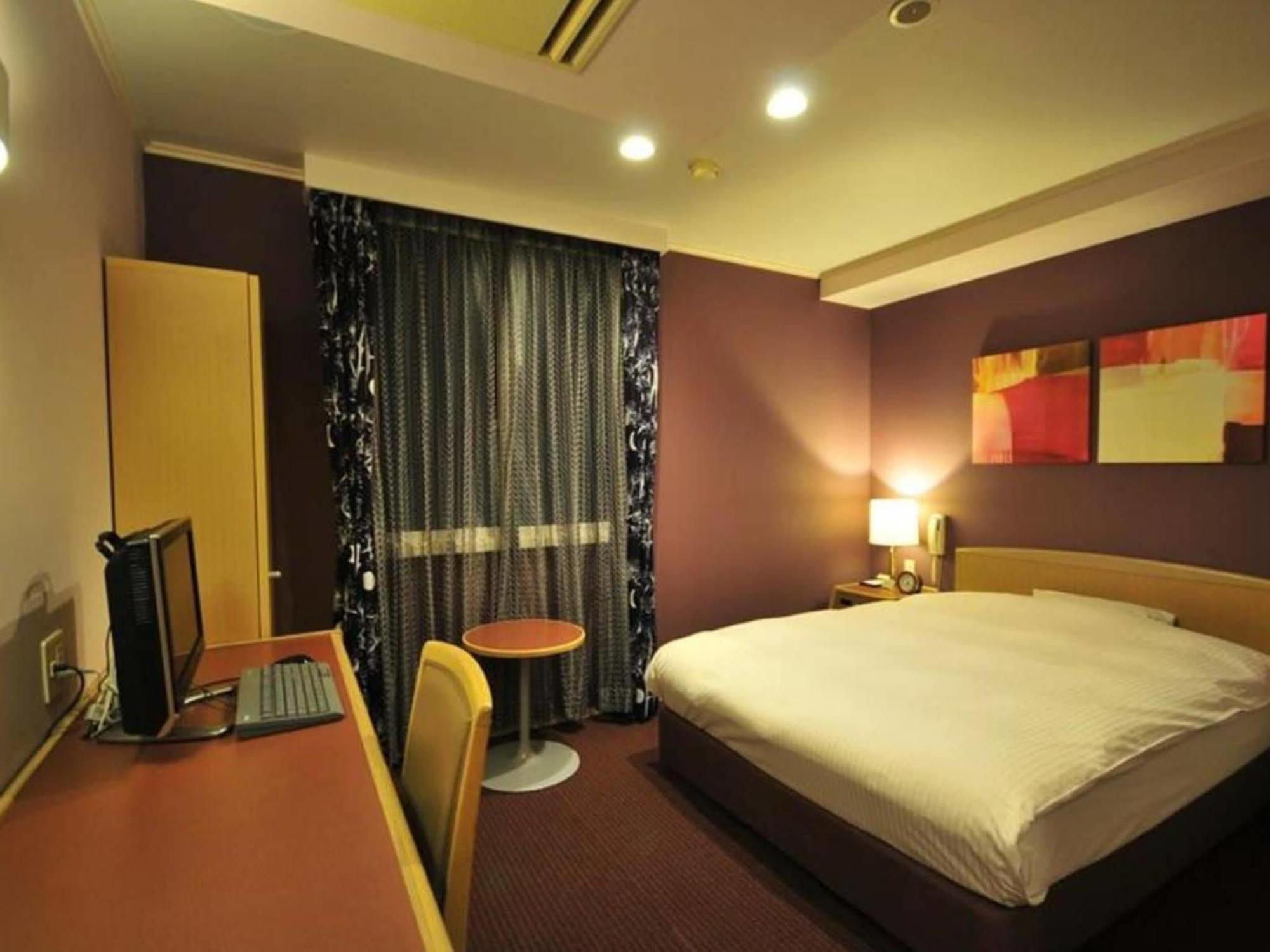 Hotel Top Inn Matsuyama  Exteriör bild